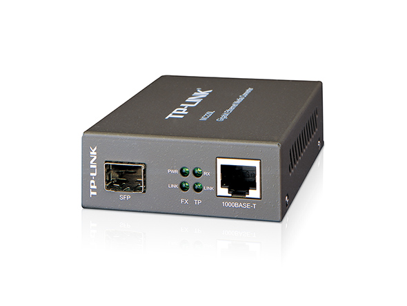 CONVER.10/100/1000 RJ45 / P/1 SFP